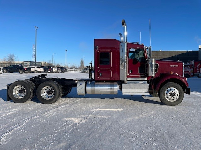 KENWORTH W900B #SR983436